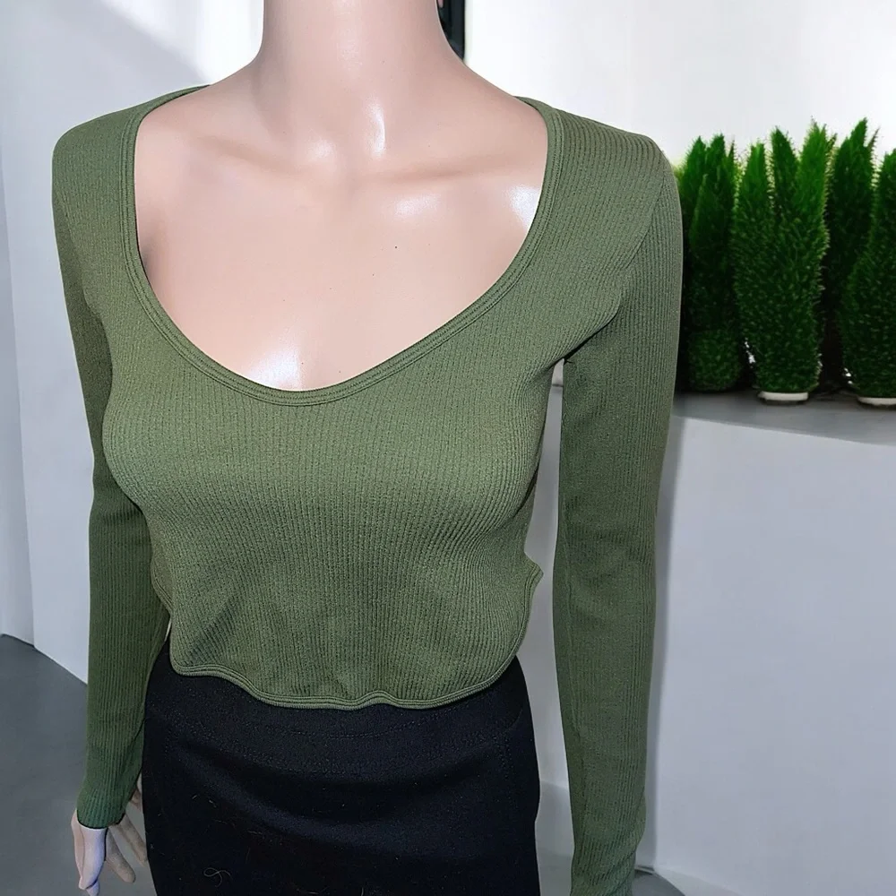 New Forever 21 Cypress Green Wide Neck Cropped Top - Picture 13 of 16